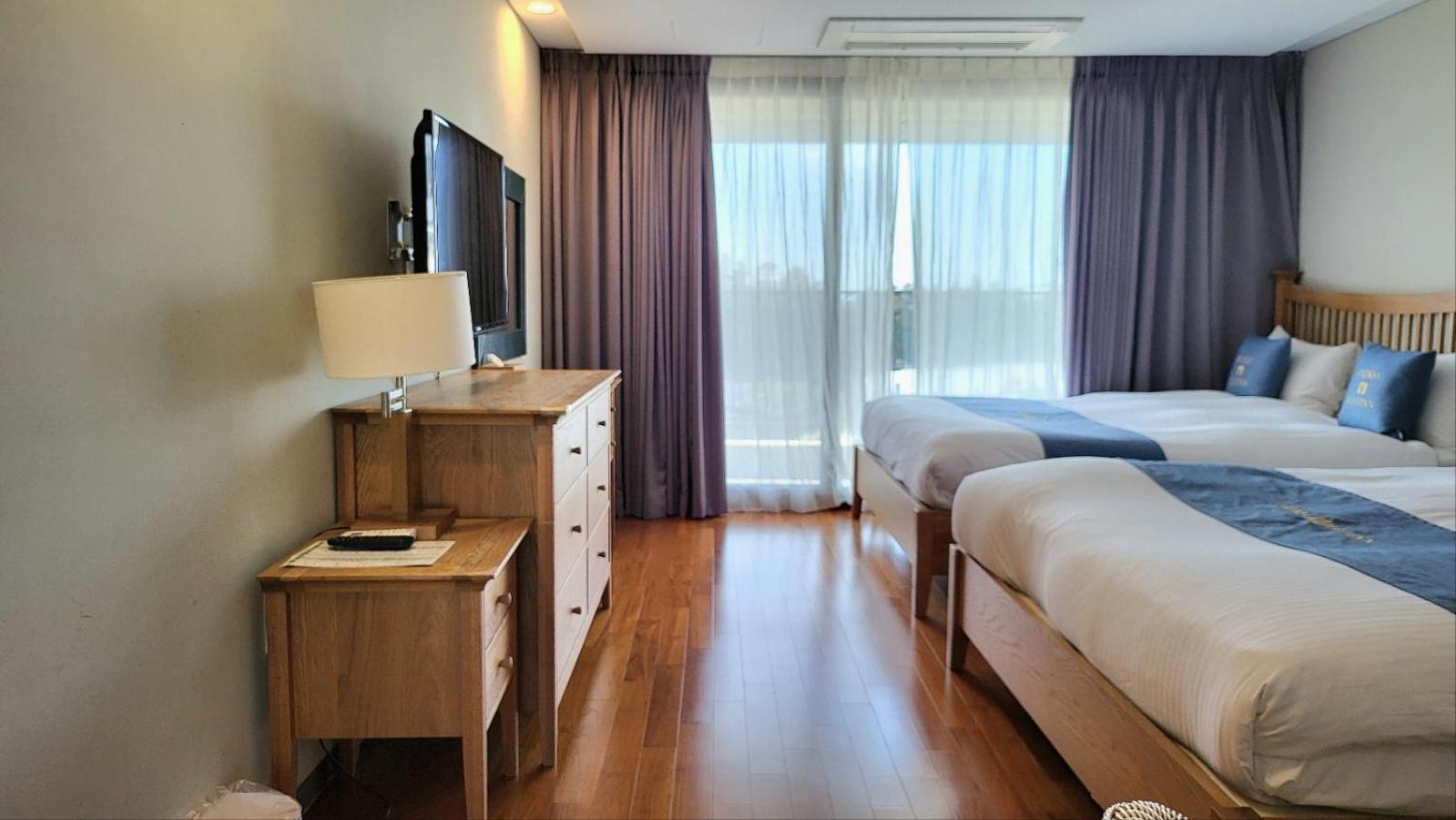 Illeinn Hotel Seogwipo Zewnętrze zdjęcie