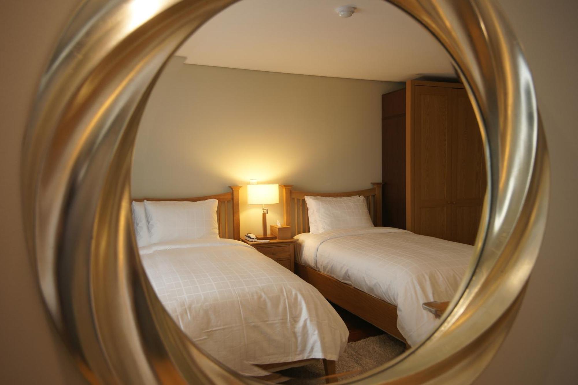 Illeinn Hotel Seogwipo Zewnętrze zdjęcie