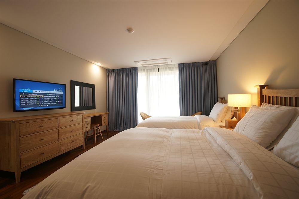 Illeinn Hotel Seogwipo Zewnętrze zdjęcie