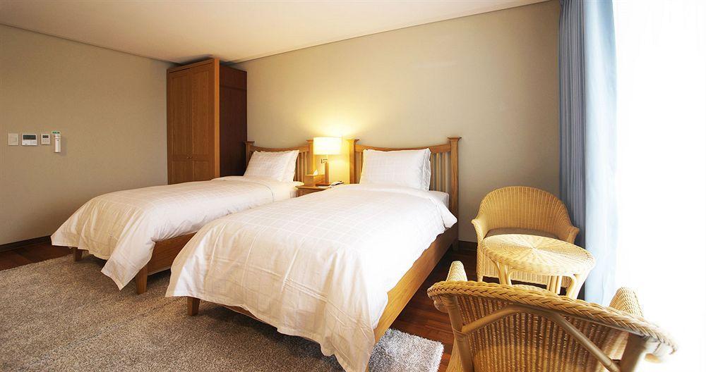 Illeinn Hotel Seogwipo Zewnętrze zdjęcie