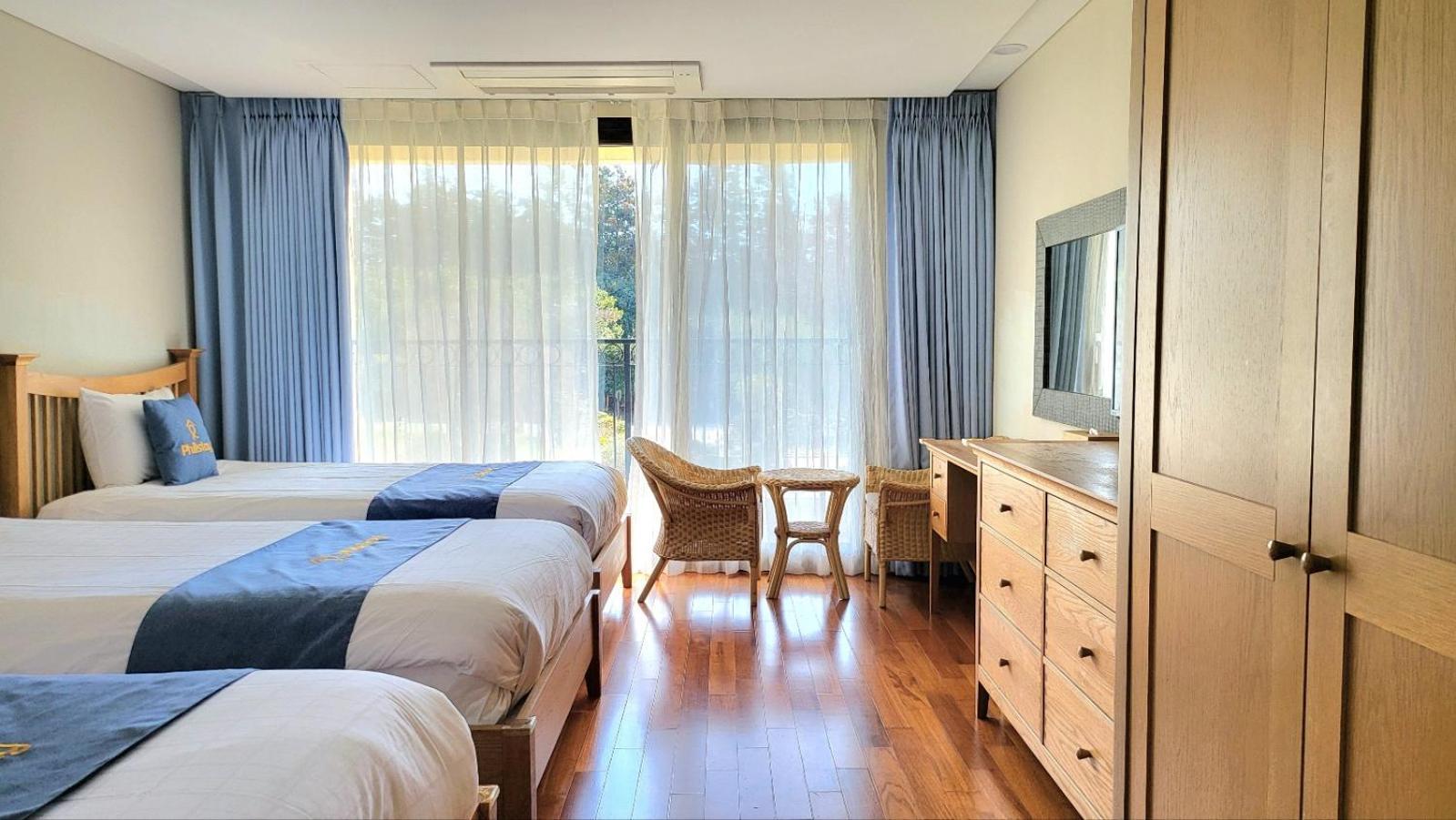 Illeinn Hotel Seogwipo Zewnętrze zdjęcie